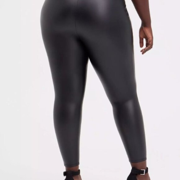 Torrid size 4 Full Length Signature Waist Faux Leather Legging - Picture 2 of 10